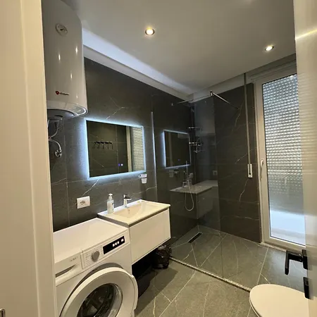 Serin Centre * Tiran
